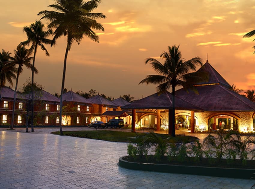 Book LAKESONG by Eastend Hotels & Resorts in Kumarakom