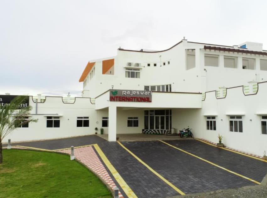Book Hotel Rajeswari International in Kanyakumari