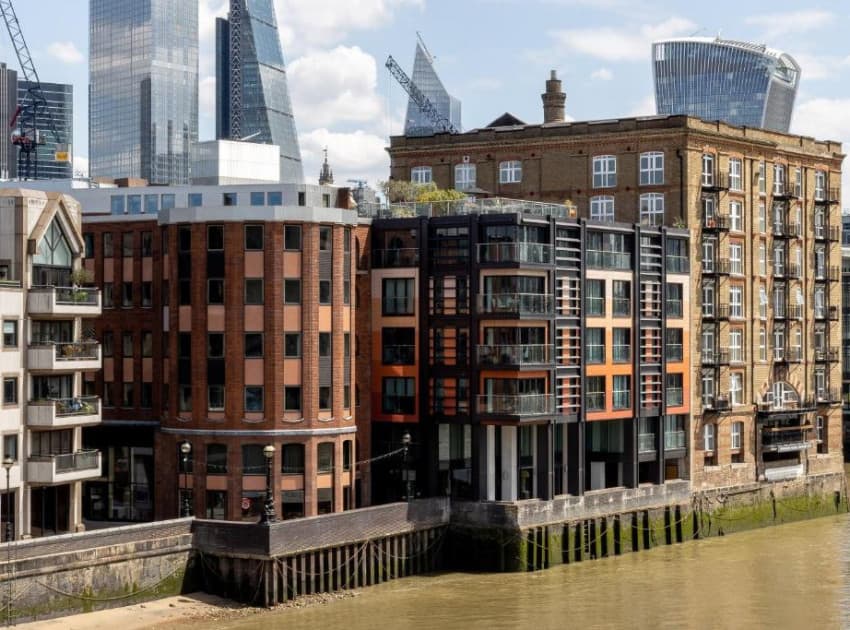 Locke at Broken Wharf - Image 3