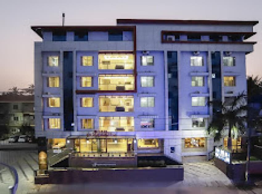 Book Sreepathi Indraprastha hotel in Guruvayur