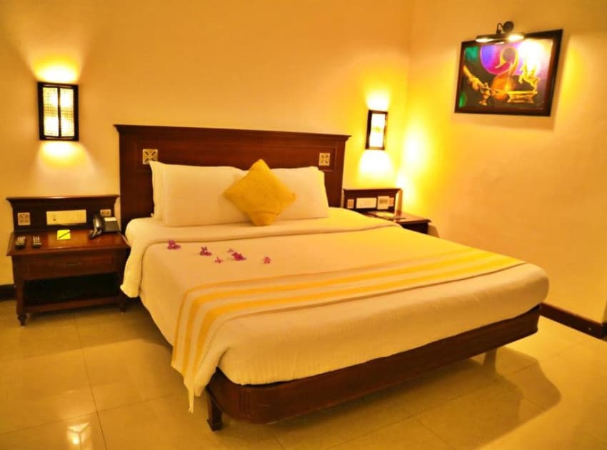 Book Vembanadu room in Kumarakom
