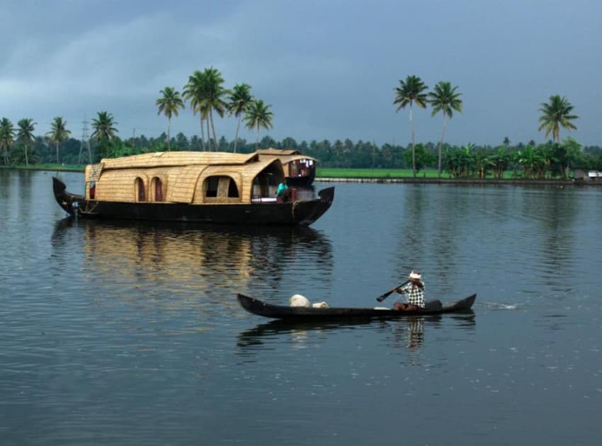 Book 1 Bedroom House Boat room in Kumarakom
