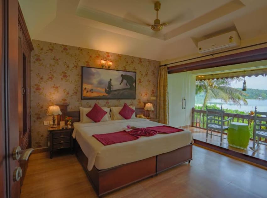 Book Duke’s Chamber room in Kollam