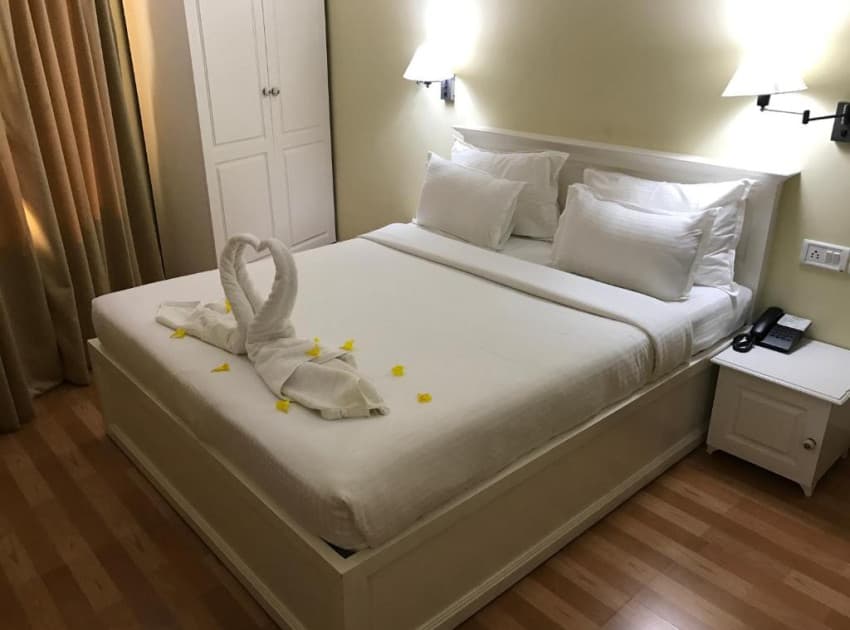 Book Double Room with Balcony room in Cochin