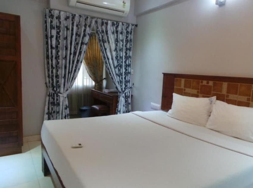 Book Standard Double Room room in Calicut