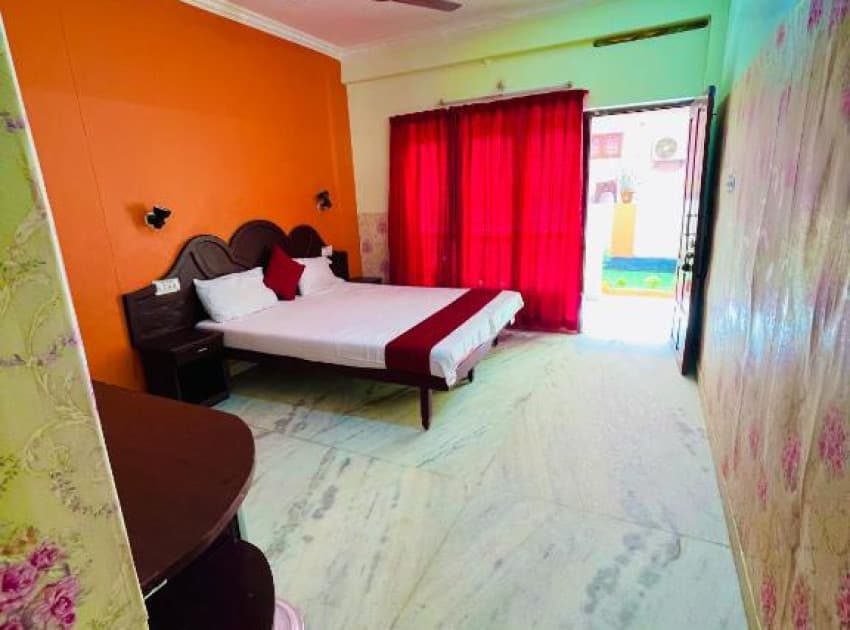 Book Deluxe AC Double Room room in Kovalam