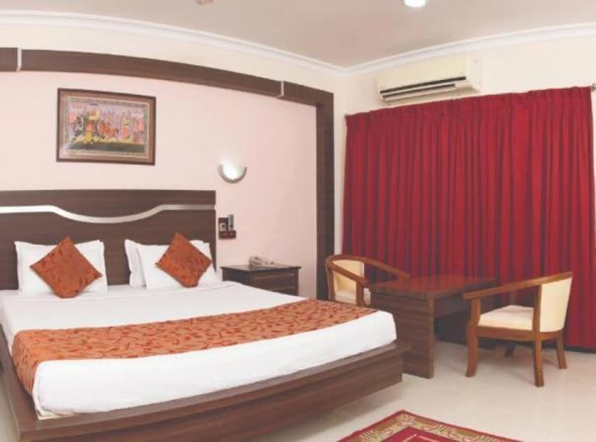 Book Executive Single/Double Room room in Trichy