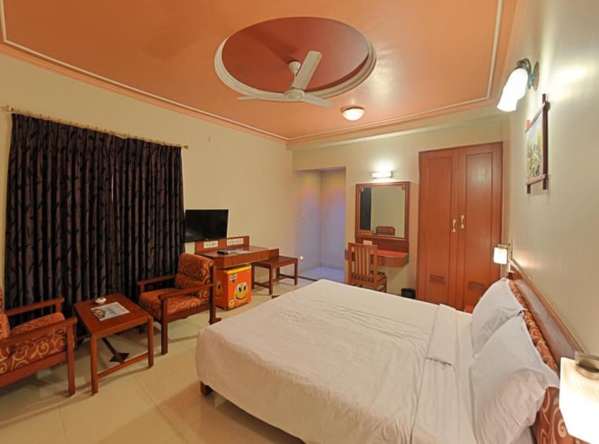 Book Executive Suite Double Room room in Thanjavur