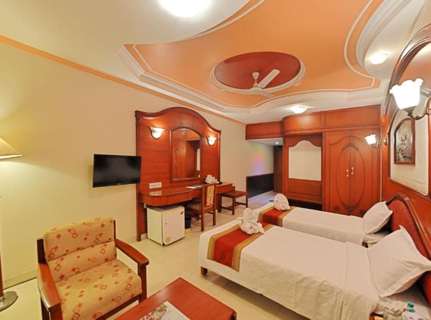 Book Executive Suite Double Room room in Thanjavur
