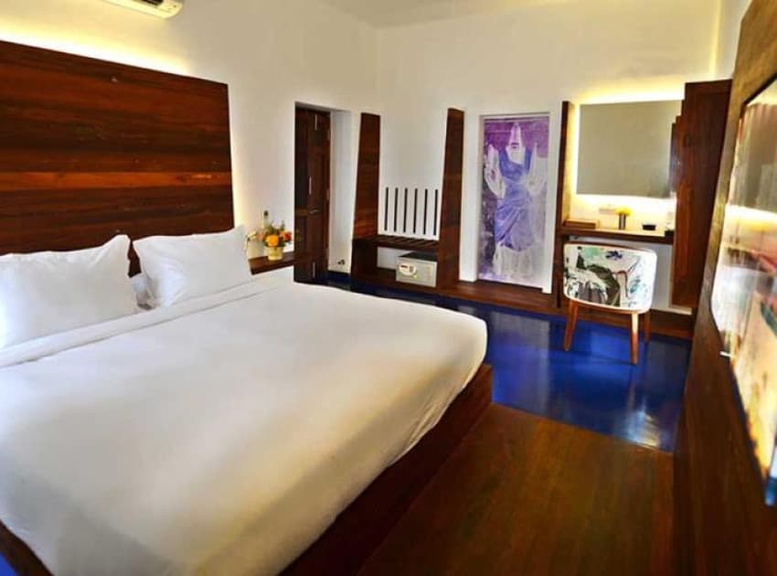 Book A/c Heritage Deluxe Room room in Thanjavur