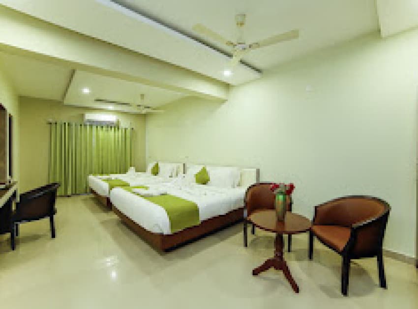 Book Standard Double Room room in Guruvayur