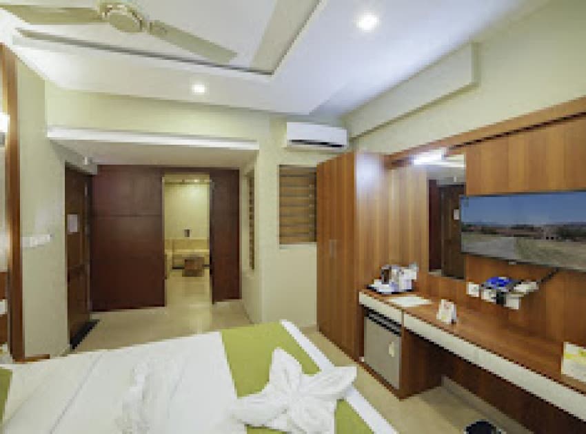 Book Standard Double Room room in Guruvayur