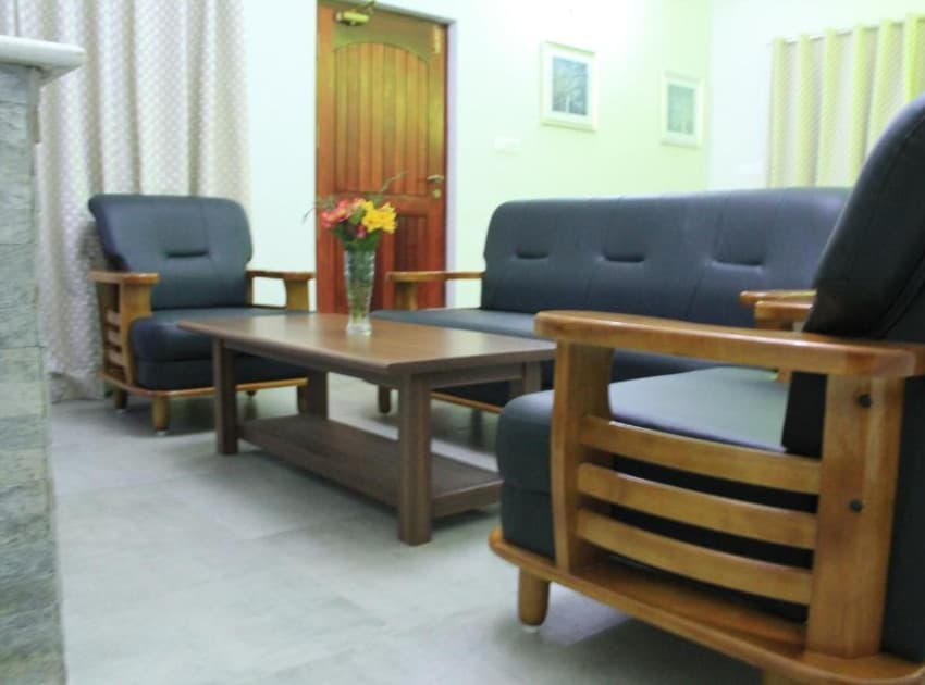Book Three-Bedroom Apartment - Amazon room in Ooty