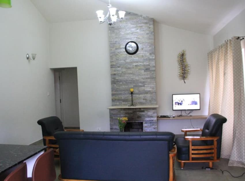 Book Three-Bedroom Apartment - Amazon room in Ooty