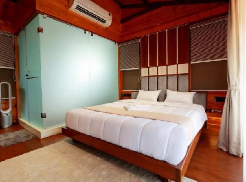 Book Deluxe Room room in Pondicherry