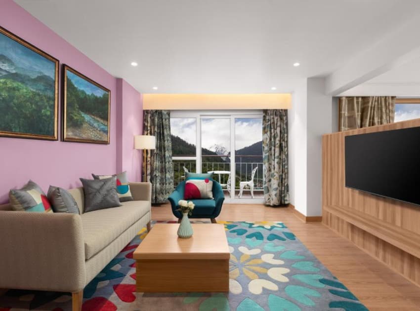 Book Deluxe Suite room in Manali