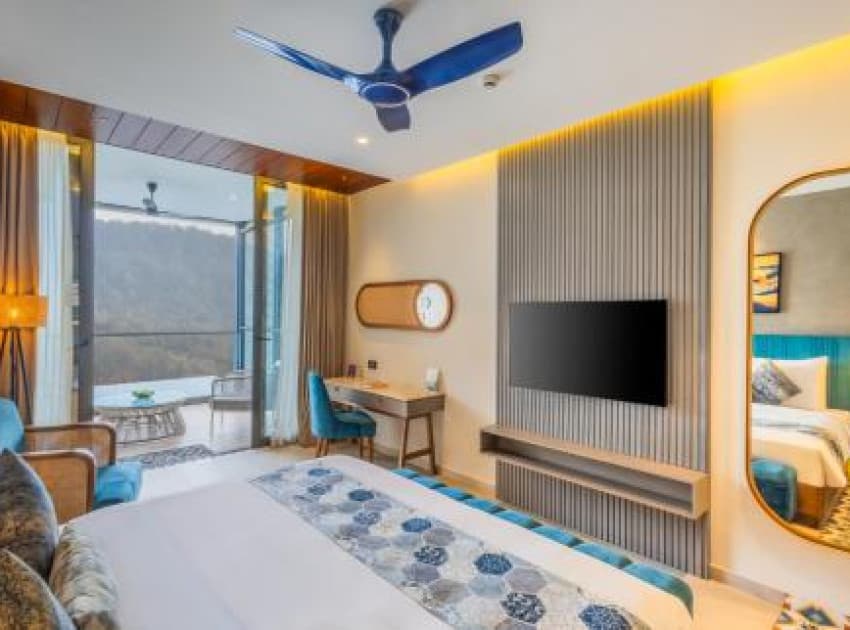 Book Premium Mountain & Falls View room in Athirapally