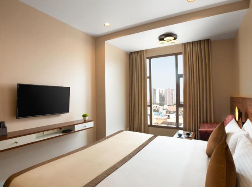 Book Superior Suite room in Chennai