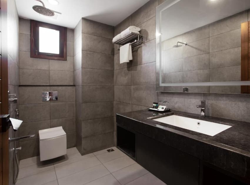 Book Premium Quadruple Room room in Chennai