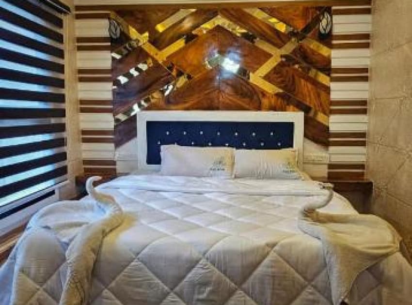 Book Large Double Room room in Alappuzha