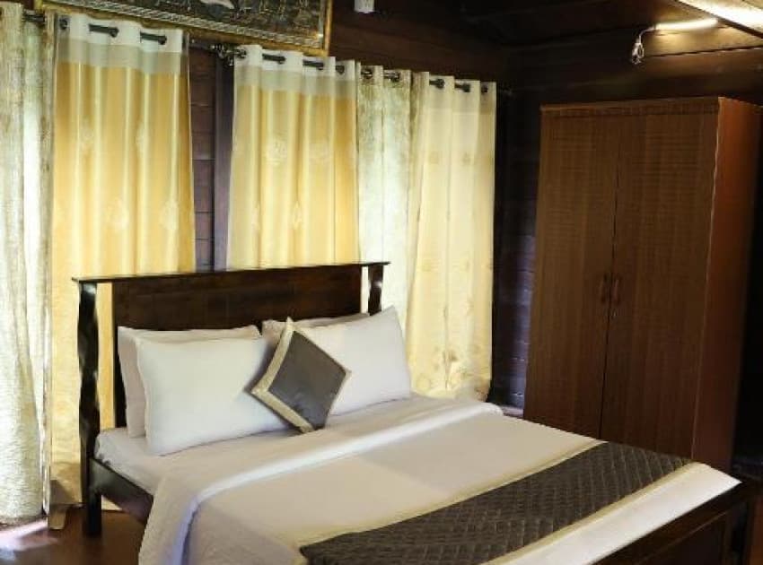 Book Deluxe Cottage room in Coorg
