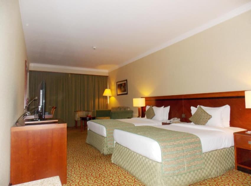 Ramee Royal Hotel - Image 4