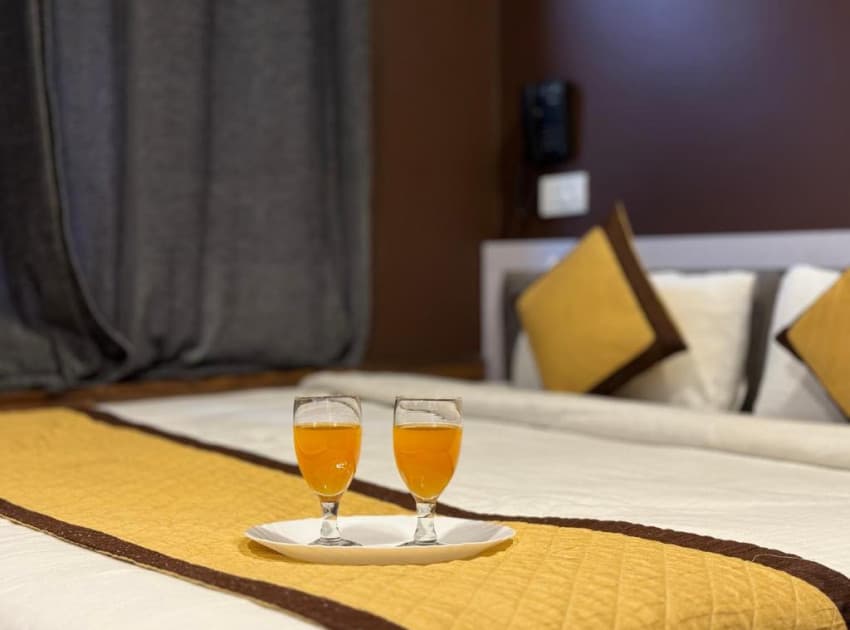 Book Semi Deluxe Room room in Jammu & Kashmir