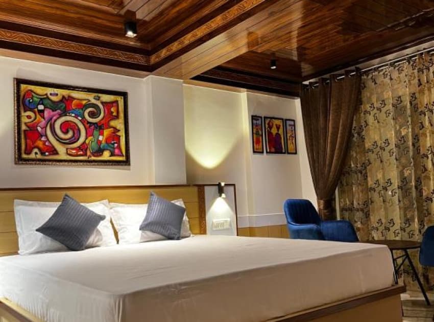 Book Deluxe Queen Room room in Shimla