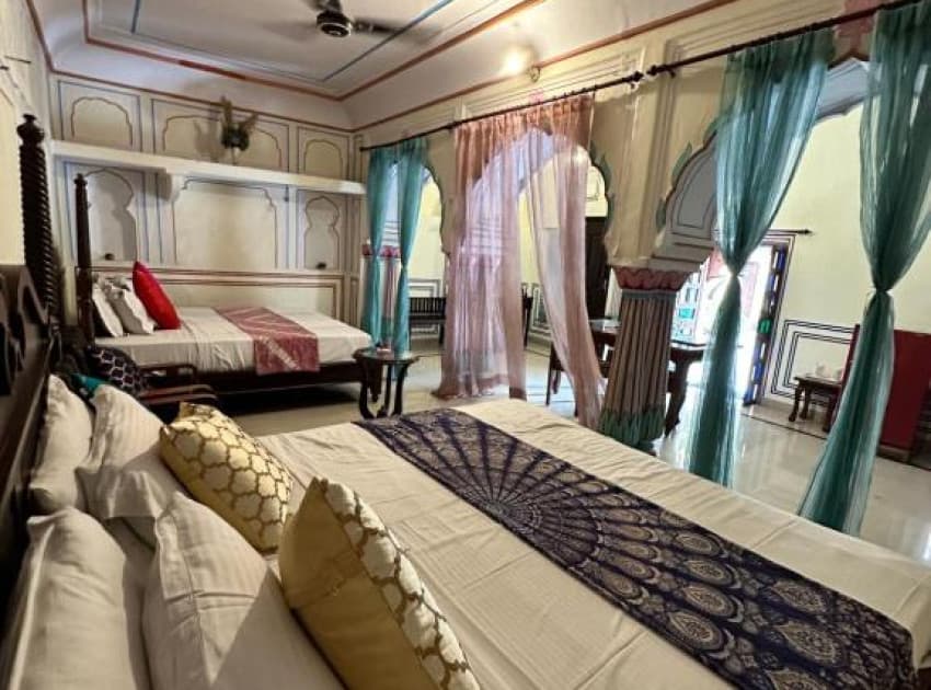 Book Family Suite room in Jaipur
