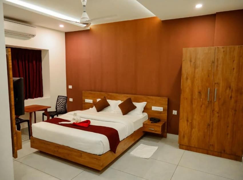 Book Deluxe Double Room room in Wayanad