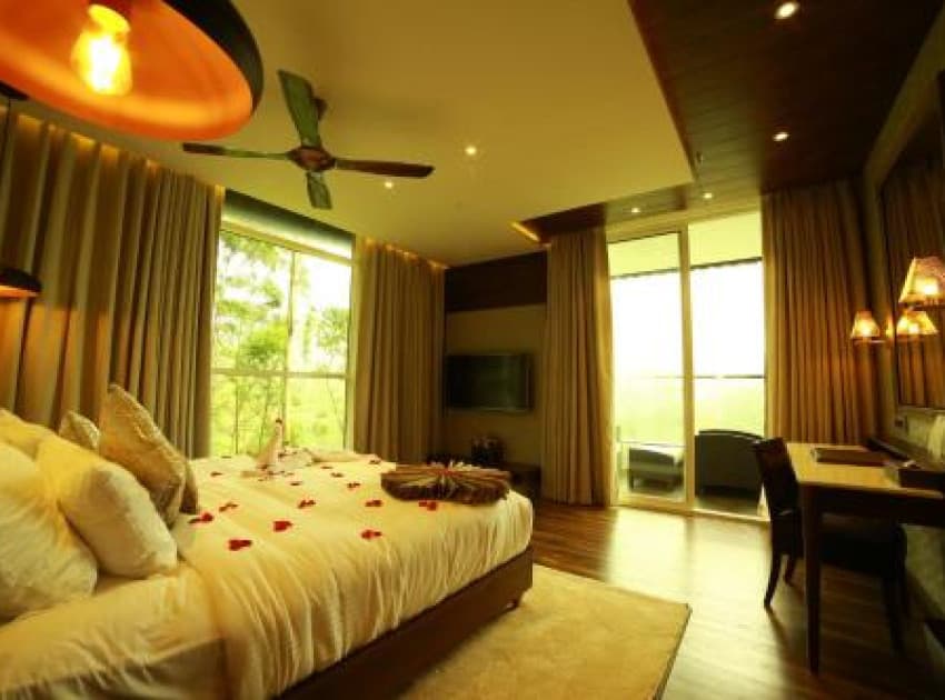 Book Presidential Suite room in Munnar