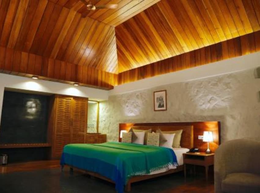 Book Deluxe Double Room room in Munnar