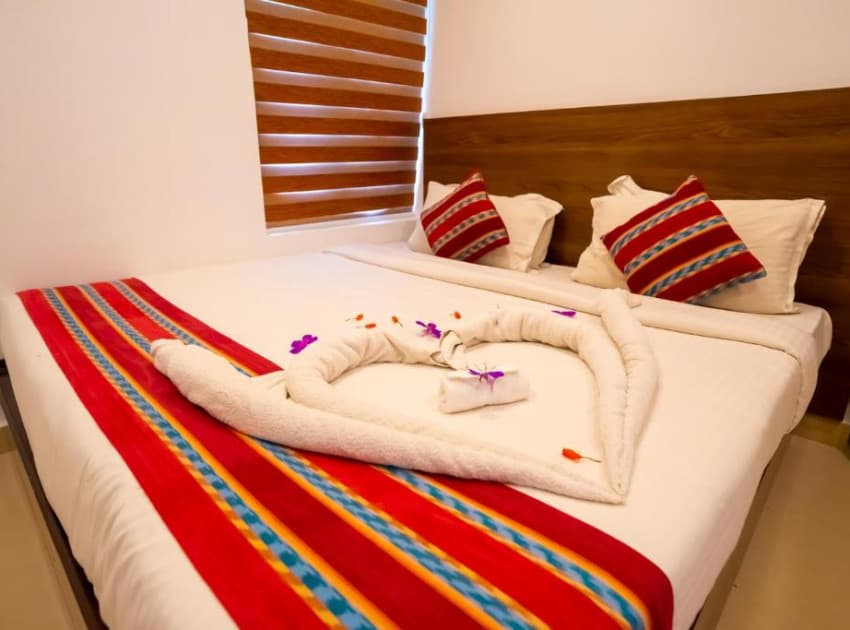 Book Standard Double Room room in Munnar