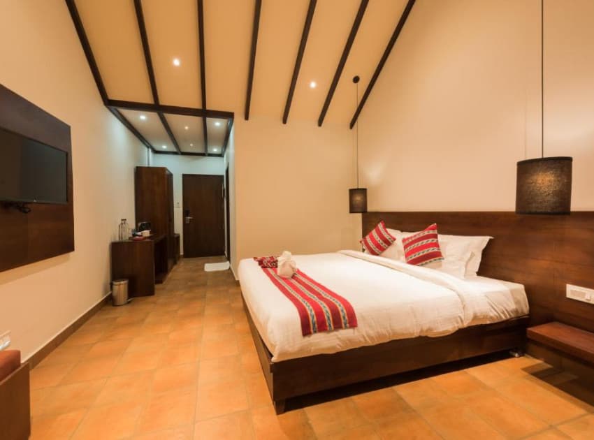 Book Queen Room room in Munnar